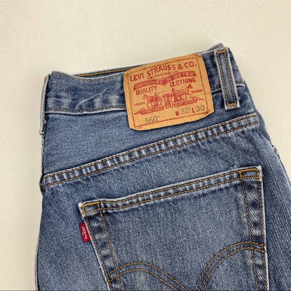 Vintage Levi’s 560 High Waist wedgie fit Jeans - Picture 6 of 8